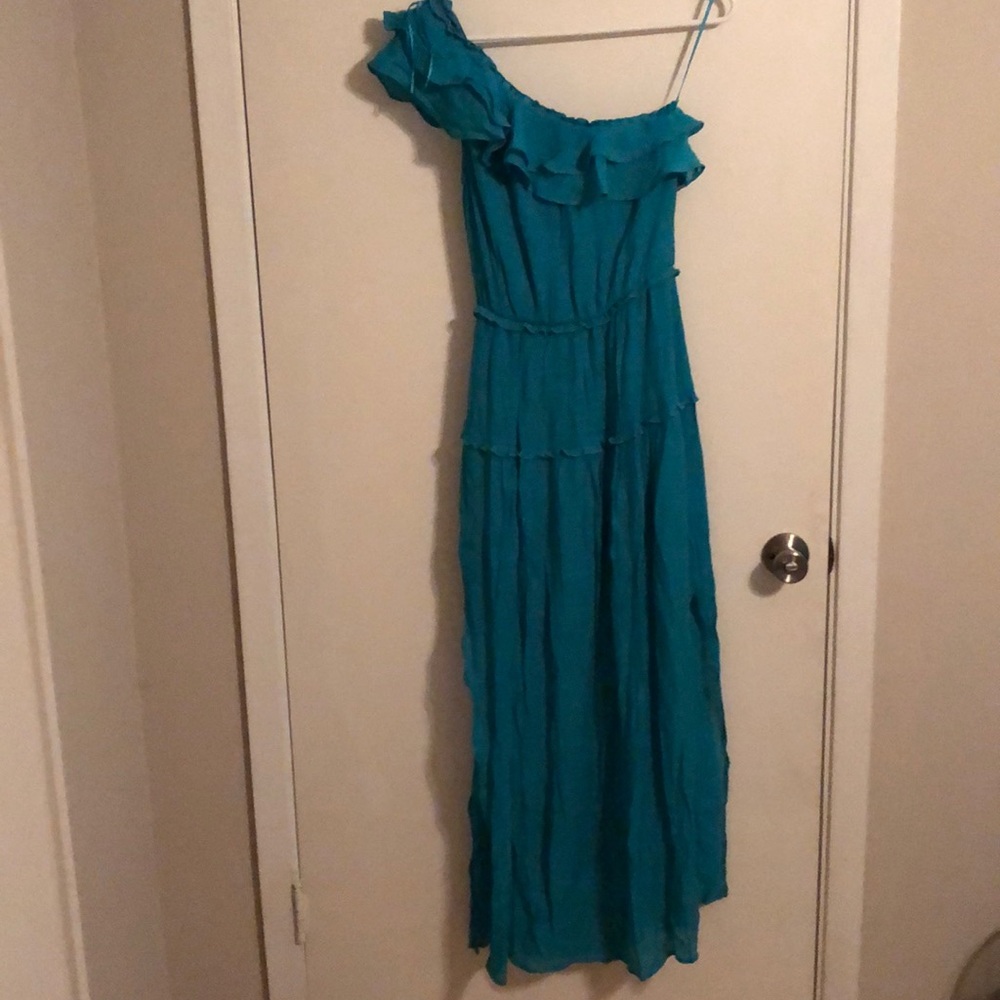 One shoulder dress